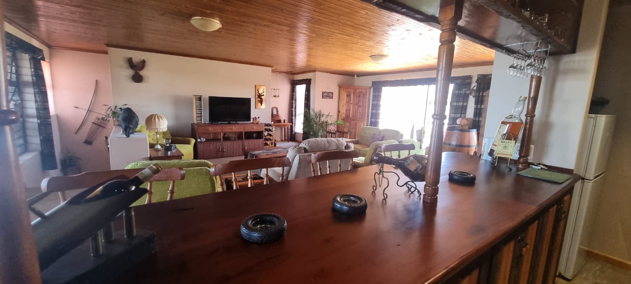 4 Bedroom Property for Sale in Hartenbos Heuwels Western Cape